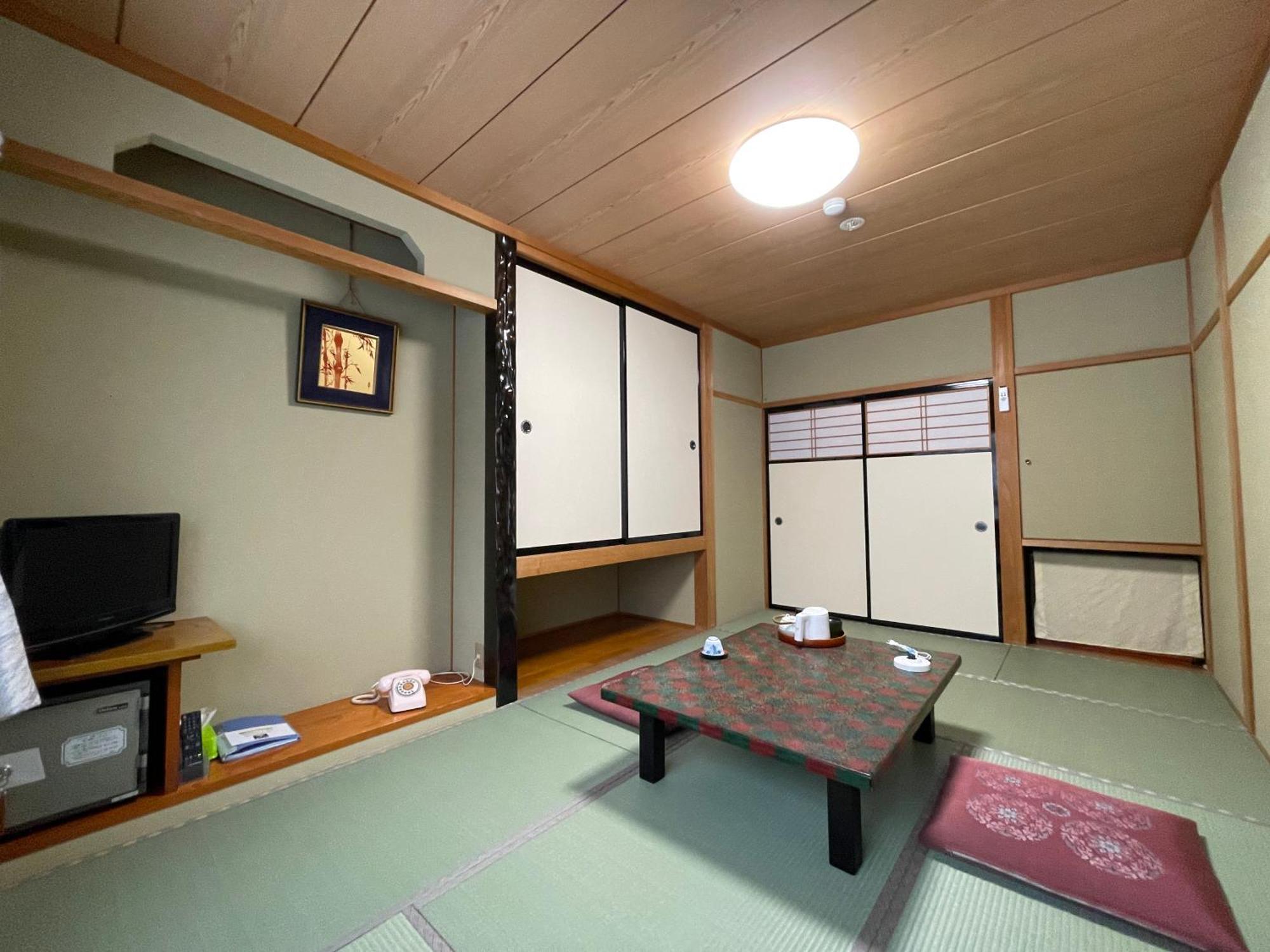Suisensou Hotel Takayama  Buitenkant foto